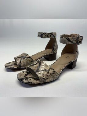 Clarks Elisa Dedra Taupe Snakeskin Block Heel Sandals Size 7